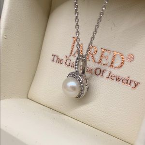 Cultured Pearl and white Topaz necklace 10k gold
